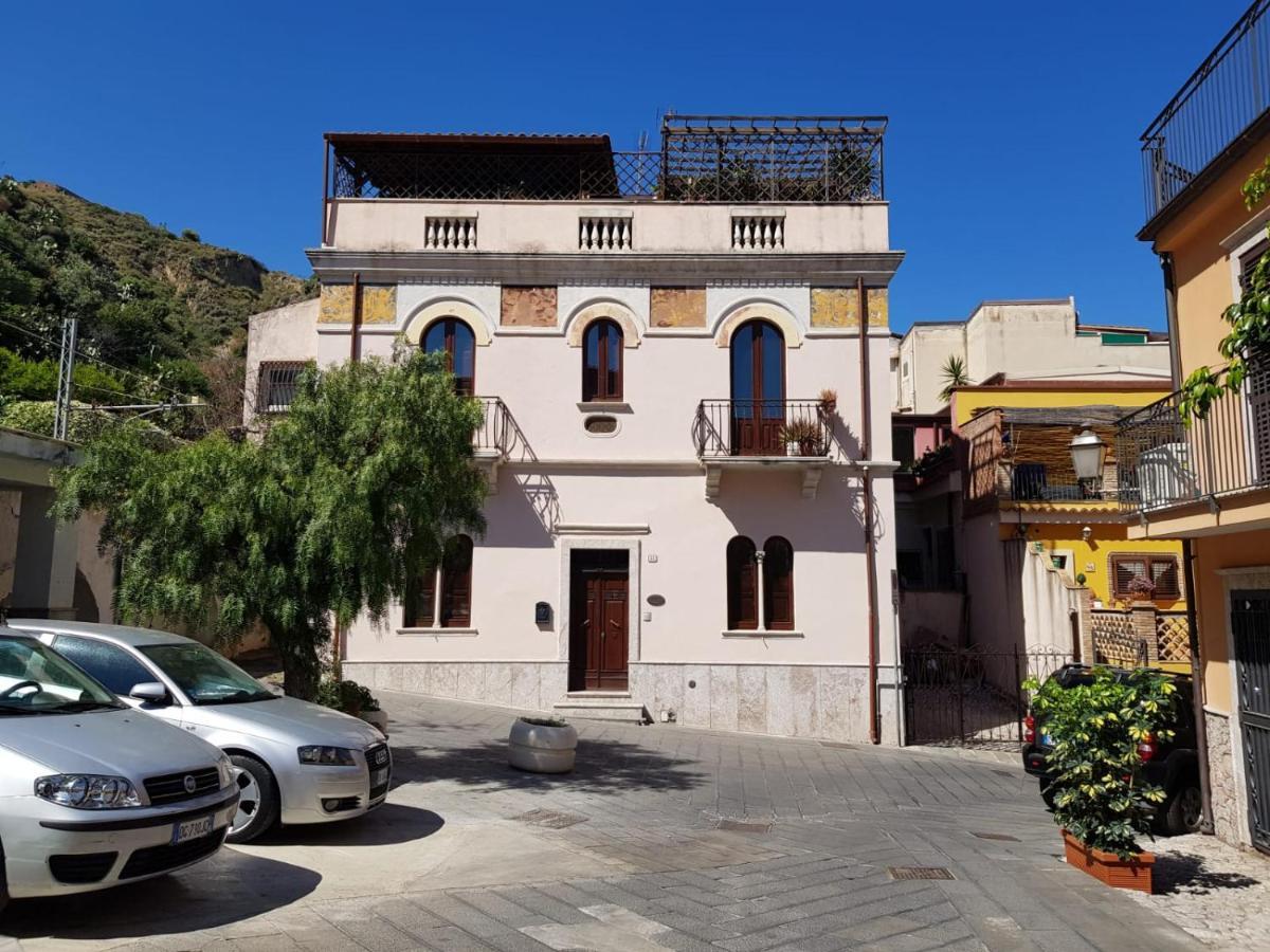 גיארדיני נאקסוס Appartamenti Via Lombardo מראה חיצוני תמונה